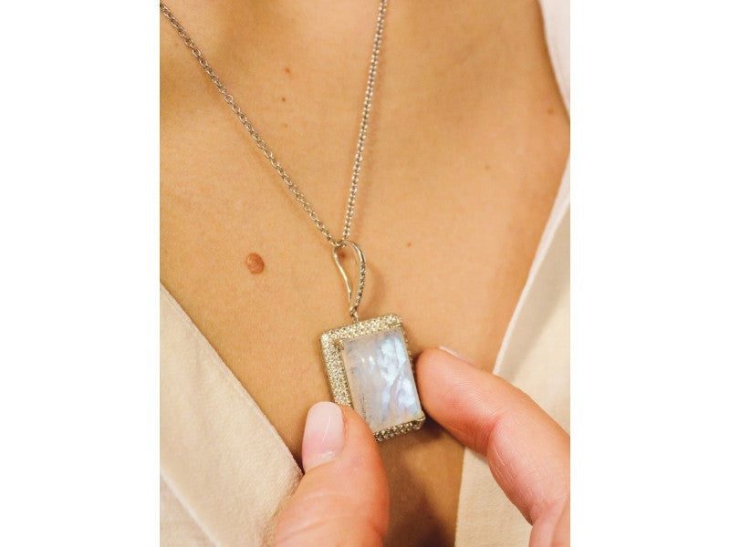 925 Sterling Silver Moonstone & CZ Chain With Pendant