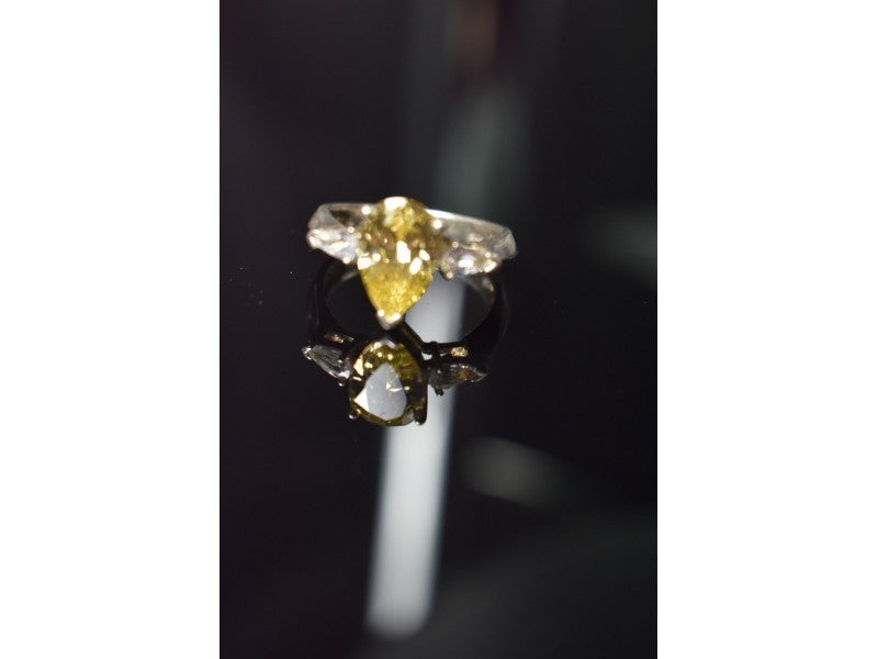 925 Sterling Silver Yellow CZ Ring Size 10.5