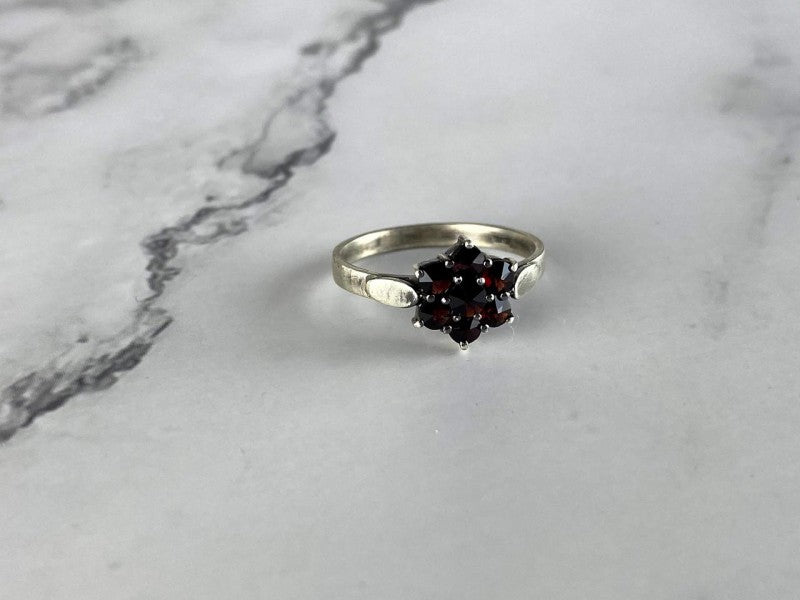 925 Sterling Silver Almandine "Flower" Ring Size 7