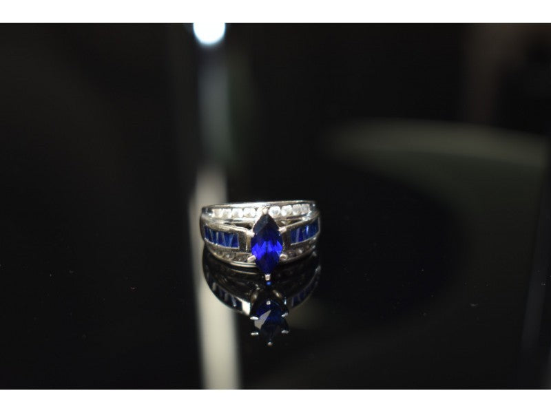 925 Sterling Silver London Blue & White Topaz Ring Size 6.5