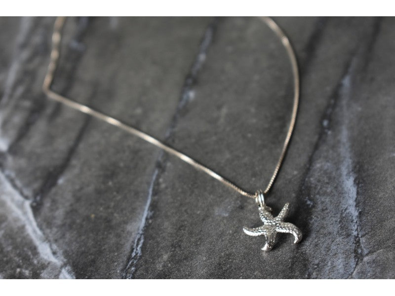 925 Sterling Silver Starfish Chain With Pendant Italy