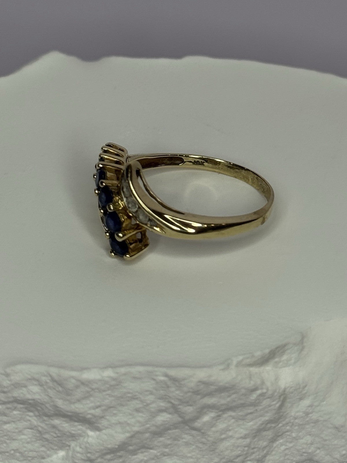 10K Yellow Gold Blue Topaz & White Topaz Ring Size 8
