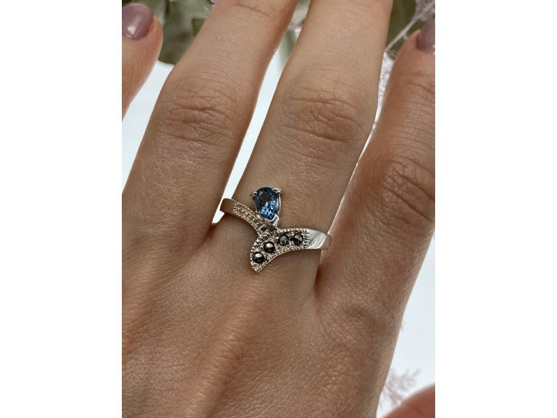 925 Sterling Silver Topaz & Marcasites Ring Size 10