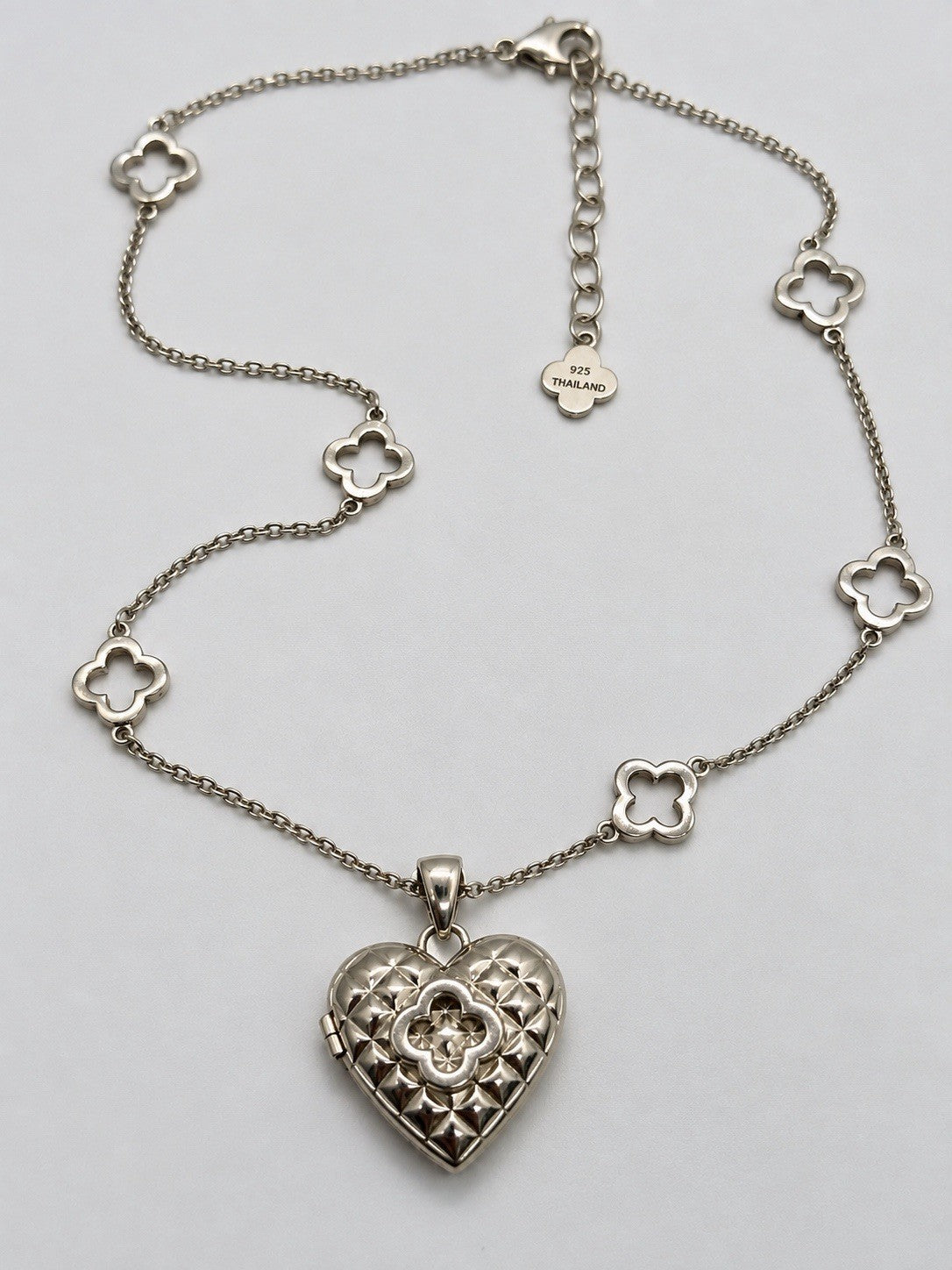 Heidi Klum 925 Sterling Silver Heart Locket Quatrefoil Clover Station Necklace