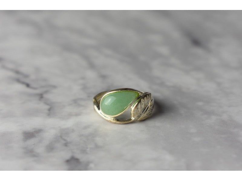 925 Sterling Silver Green Nephrite (Jade) Ring Size 6.5