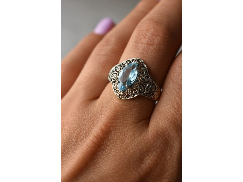 925 Sterling Silver Blue Spinel Openwork Ring Size 8.5