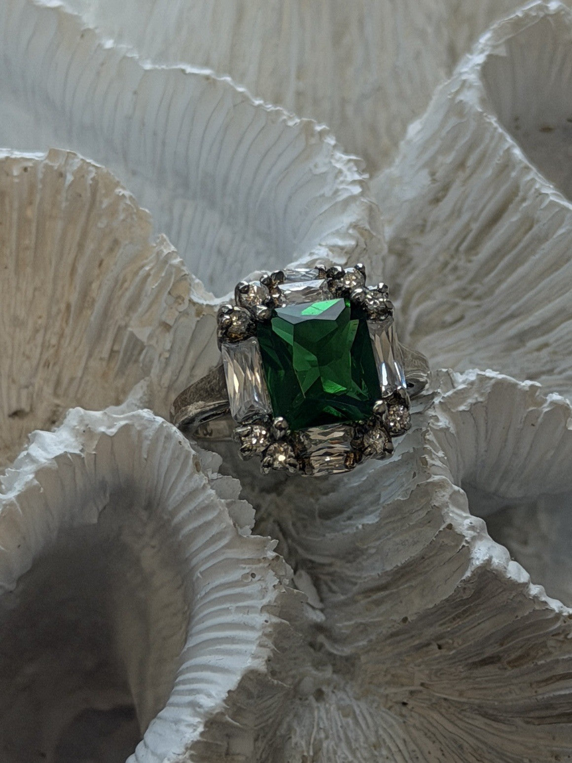 Shiny 925 Sterling Silver Emerald & Beryl Ring Size 6