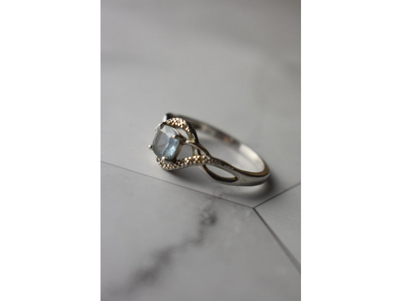 925 Sterling Silver Blue Spinel & CZ Ring Size 9