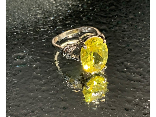 925 Sterling Silver CZ Ring Size 6.5