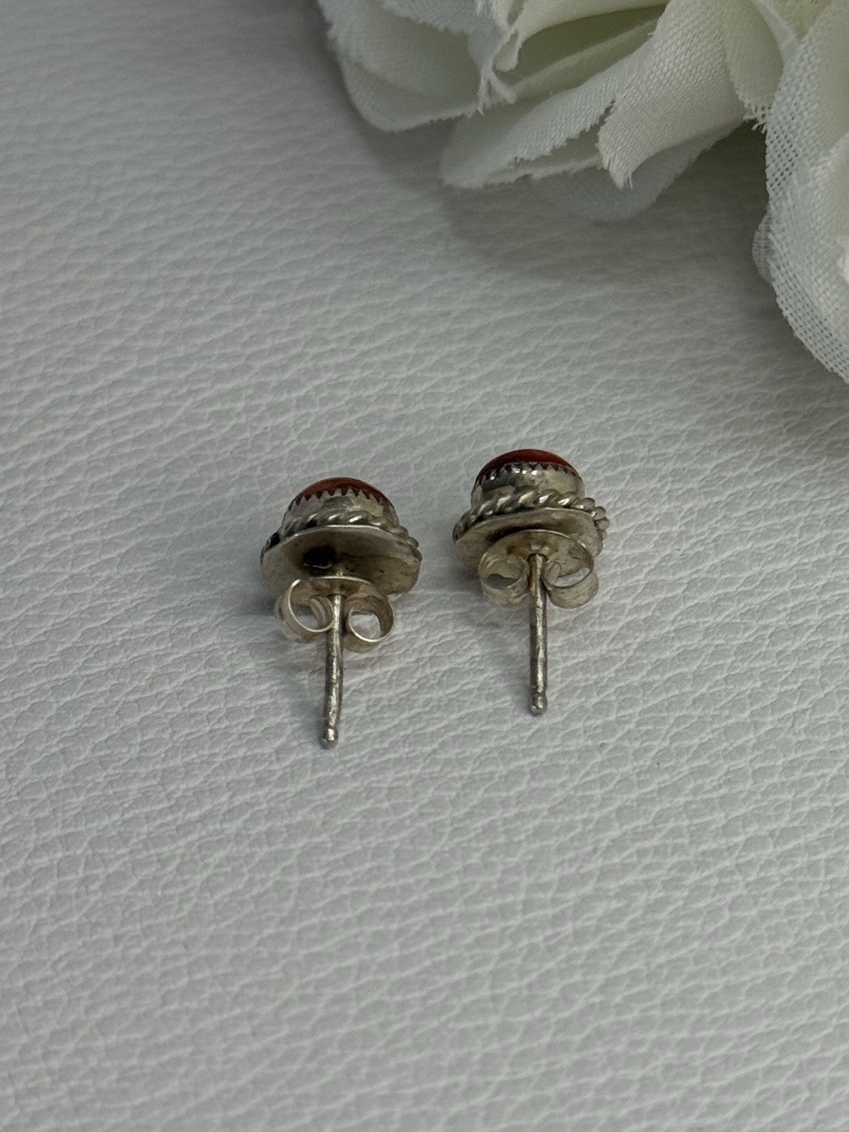 925 Sterling Silver Coral Earrings Length 0.30 Inch