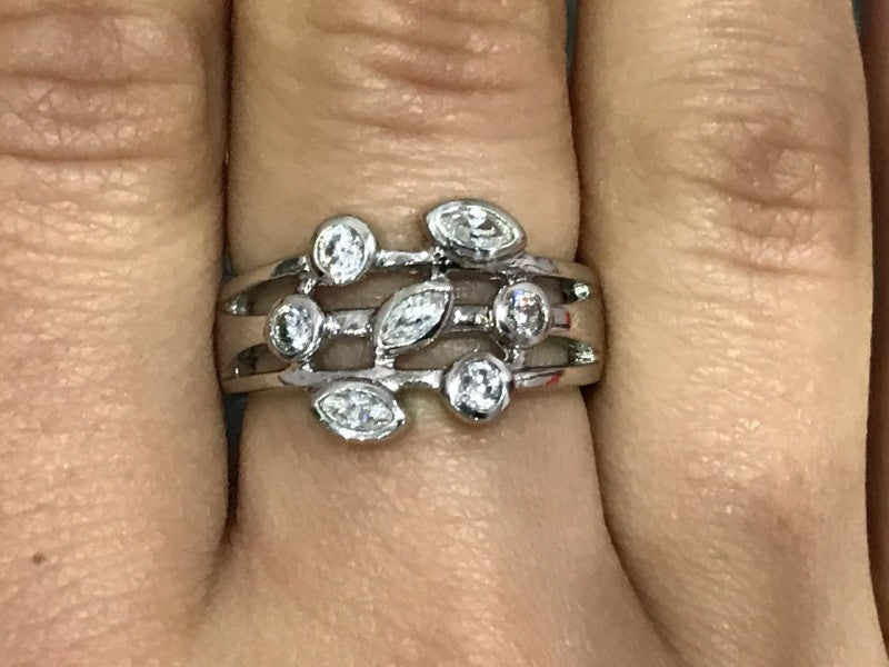 925 Sterling Silver CZ Ring Size 8