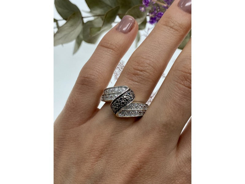 925 Sterling Silver Blue & White Spinel Ring Size 7