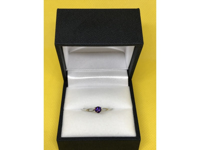 925 Sterling Silver Purple CZ Ring Size 8.5