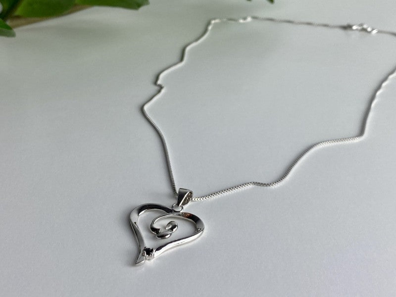 925 Sterling Silver Sapphire "Heart" Chain With Pendant