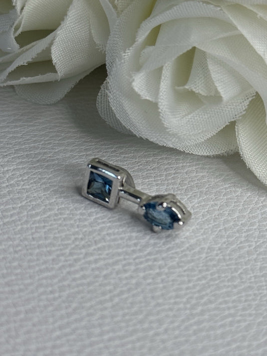 925 Sterling Silver Blue Topaz Pendant Length 0.70 Inch