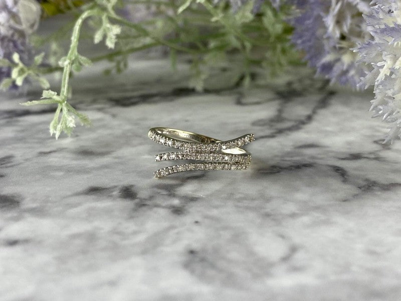 14K White Gold Diamonds Ring Size 8.5