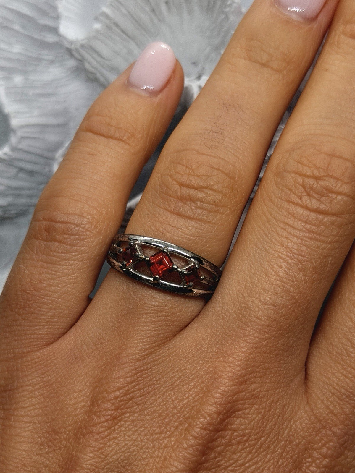 925 Sterling Silver Red Garnet Ring Size 7