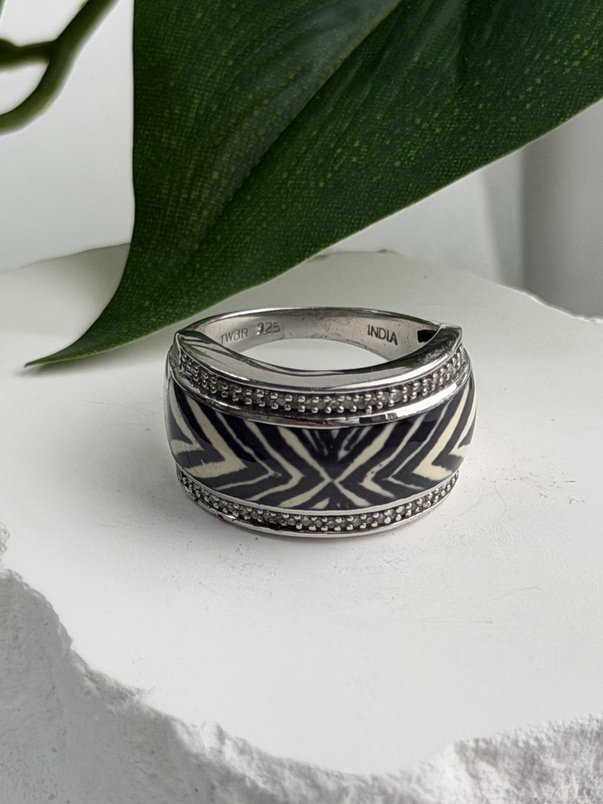 JWBR 925 Sterling Silver Enamel Zebra Stripe Diamonds Ring Size 8
