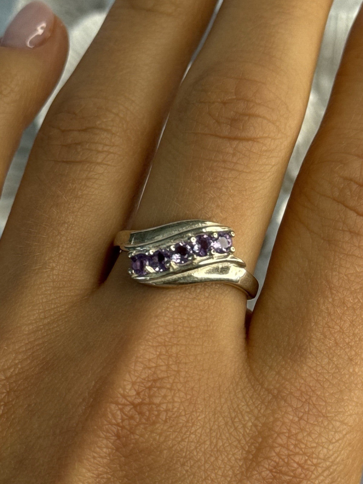 Elegant 925 Sterling Silver Amethyst Ring Size 9.5