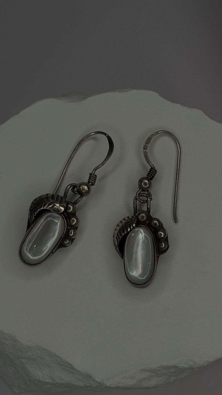 Vintage 925 Sterling Silver Mother-of-pearl Cabochons Dangle Earrings