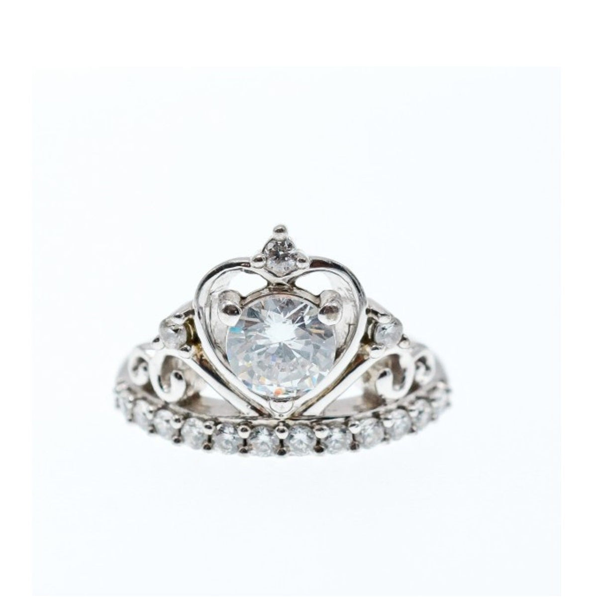 925 Sterling Silver CZ "Heart Of The Queen" Ring Size 7