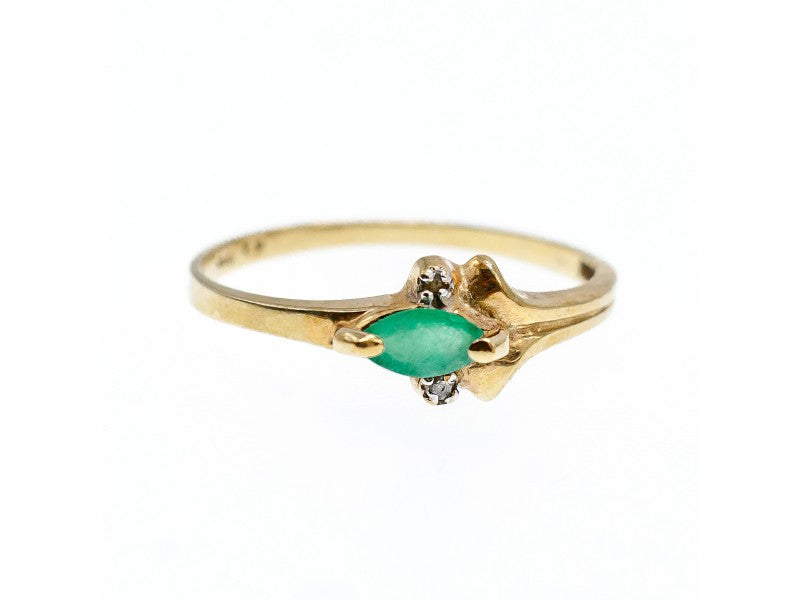 10K Yellow Gold Emerald & Diamonds Ring Size 6.75