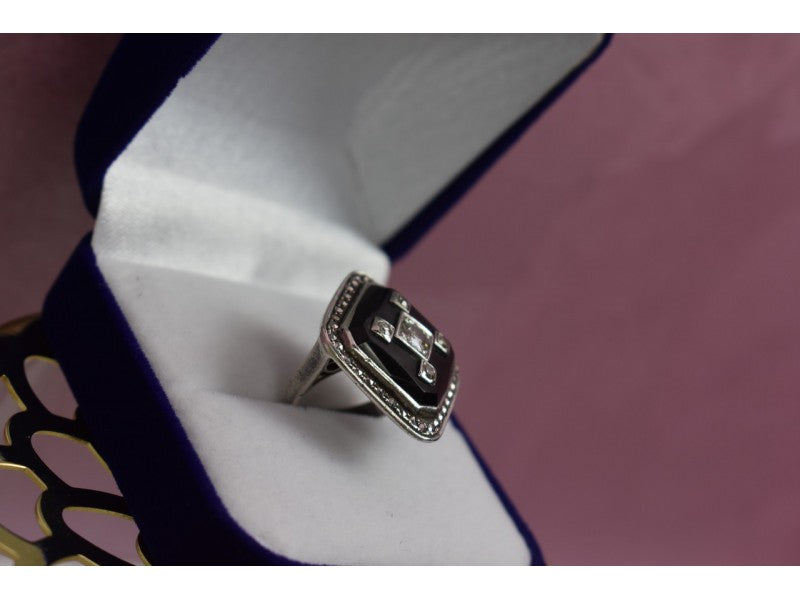925 Sterling Silver Black Jade, Colorless Sapphire & Marcasite Ring Size 5.5