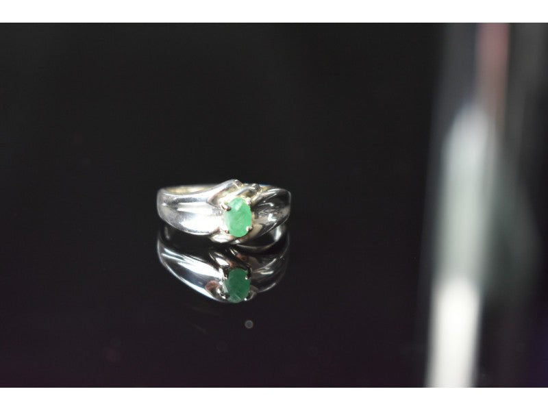 925 Sterling Silver Emerald Ring Size 9.5