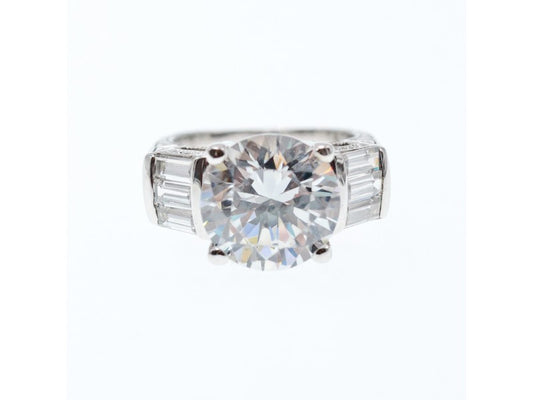 925 Sterling Silver CZ Ring Size 5.5