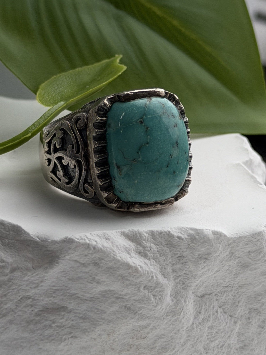 Artisan Style Vintage 925 Sterling Silver Turquoise Ring Size 5.5