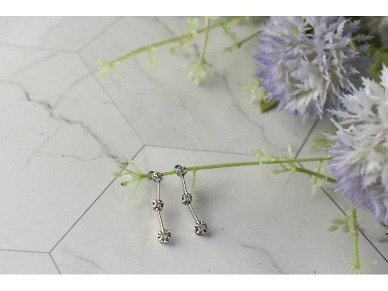 10K White Gold Diamonds Stud Earrings