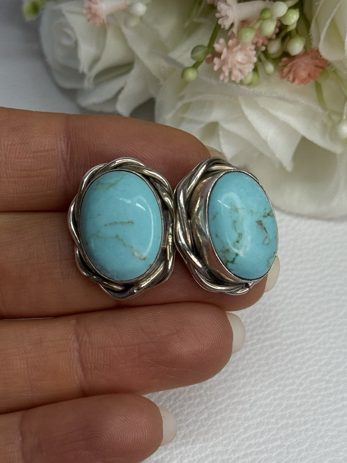 Vintage Elegant 925 Sterling Silver Turquoise Earrings Length 0.93 Inch