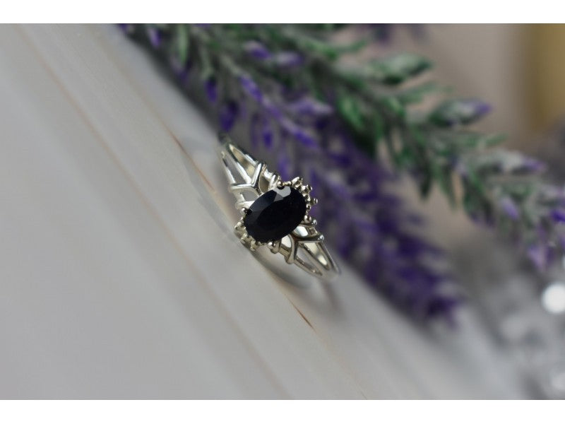 925 Sterling Silver Black Spinel Ring Size 10.25