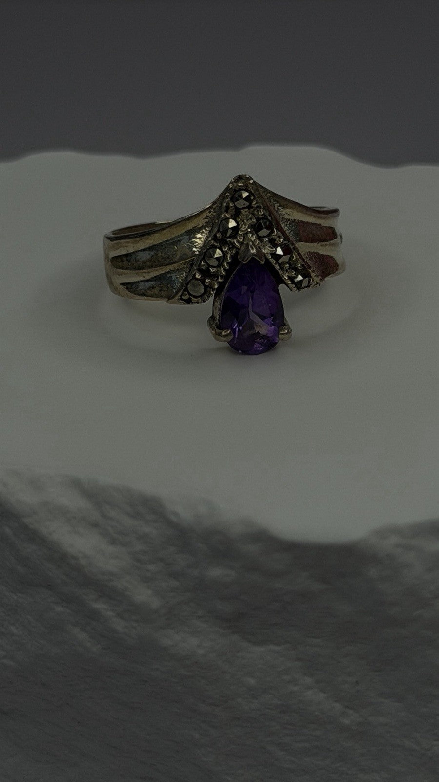 Vintage 925 Sterling Silver Amethyst & Marcasite Ring Size 7.5