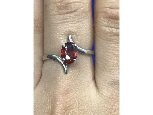 925 Sterling Silver Garnet Ring Size 8