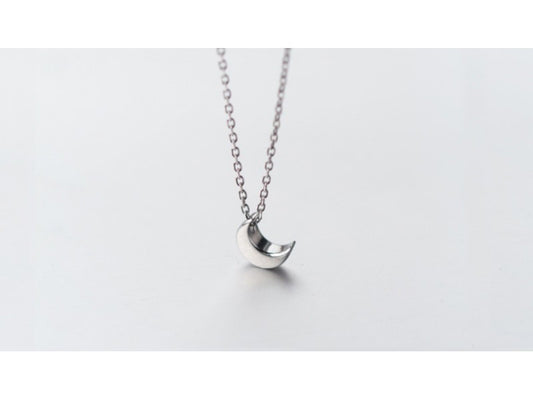 925 Sterling Silver "Moon" Chain With Pendant