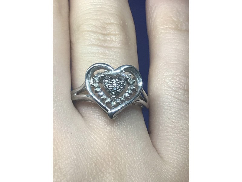 925 Sterling Silver Black Spinel & CZ "Heart" Ring Size 6.5
