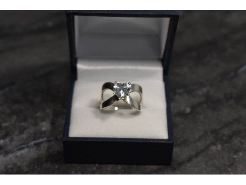 925 Sterling Silver CZ "Heart" Ring Size 8