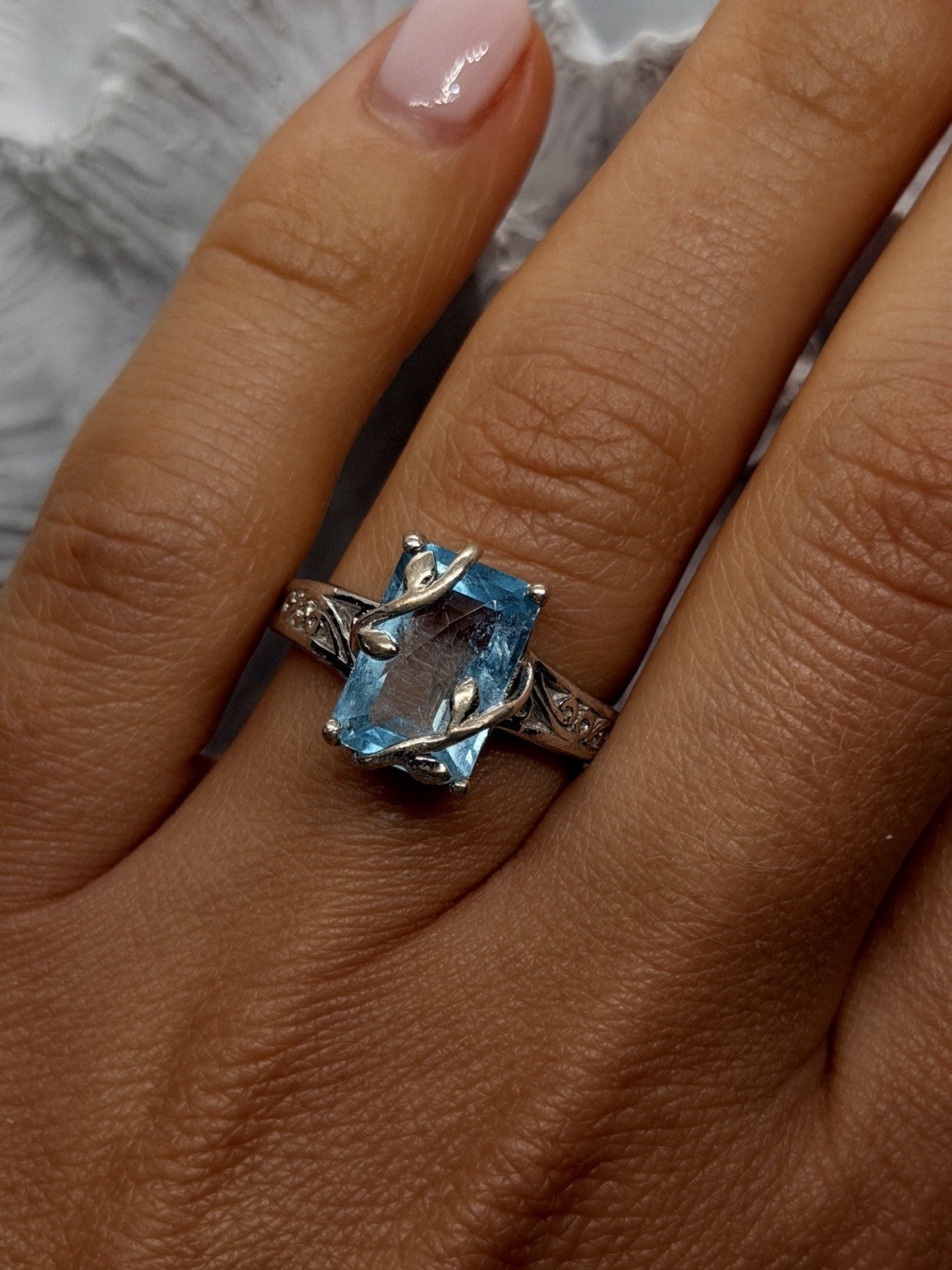 Vine & Leaf Filigree Design 925 Sterling Silver Blue Topaz Ring Size 8
