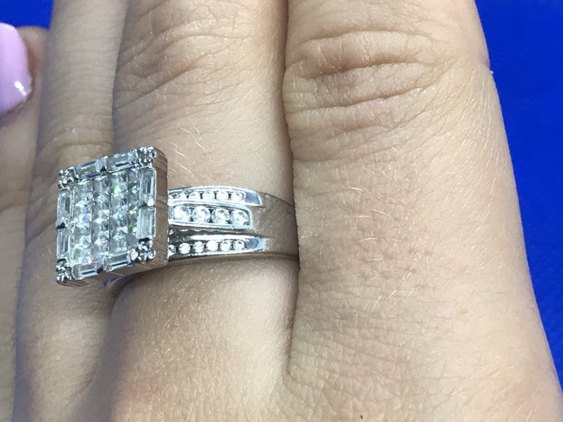 925 Sterling Silver CZ Ring Size 7.5