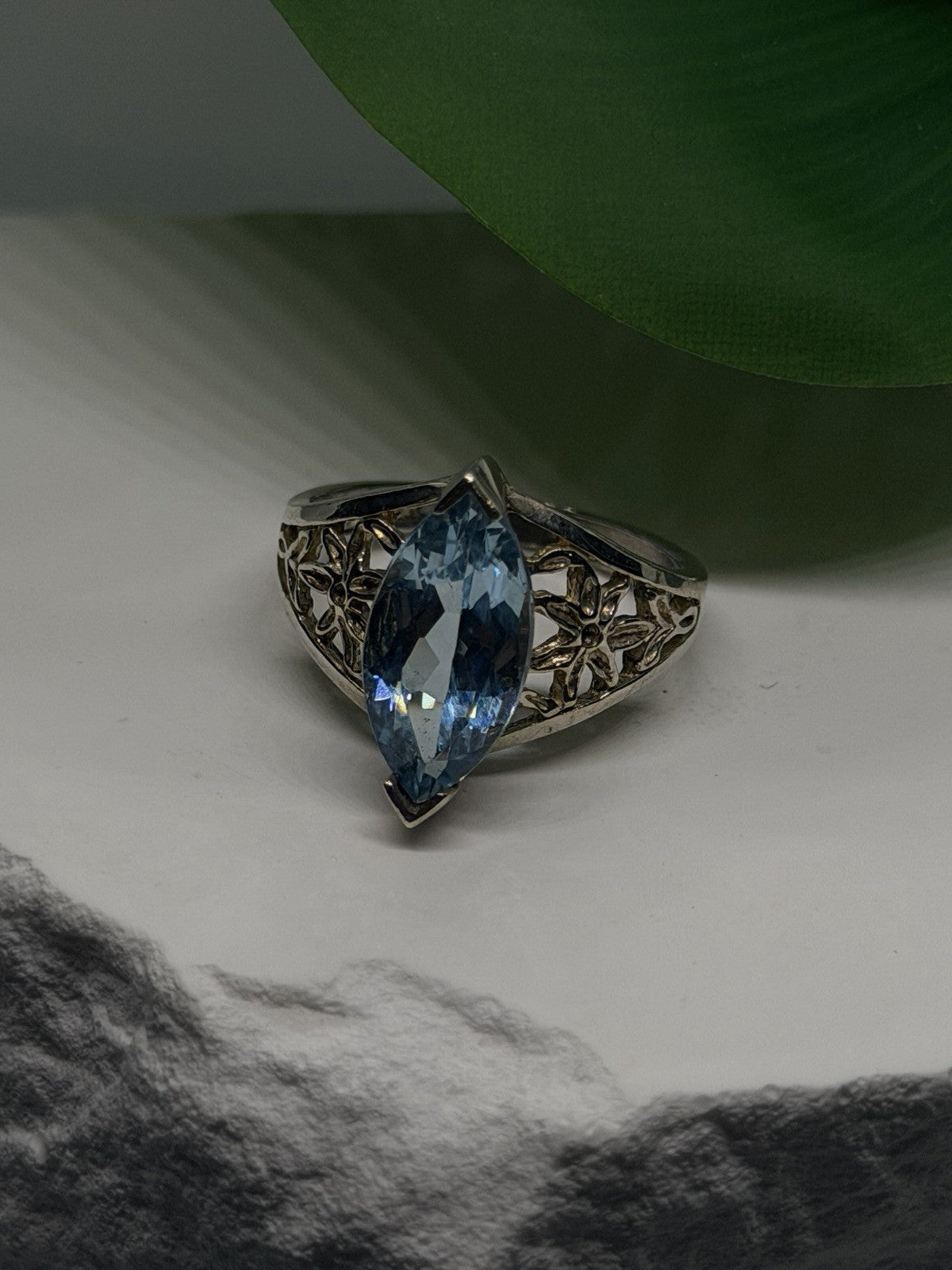 Flowers 925 Sterling Silver Blue Topaz Marquise Ring Size 6