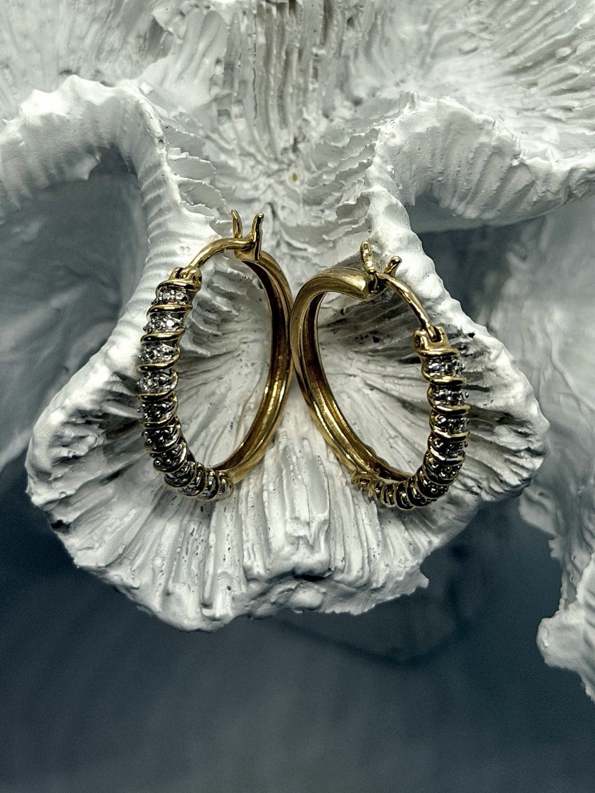 Elegant 925 Sterling Silver Gold Plated Diamond 0.11 CTW Earrings