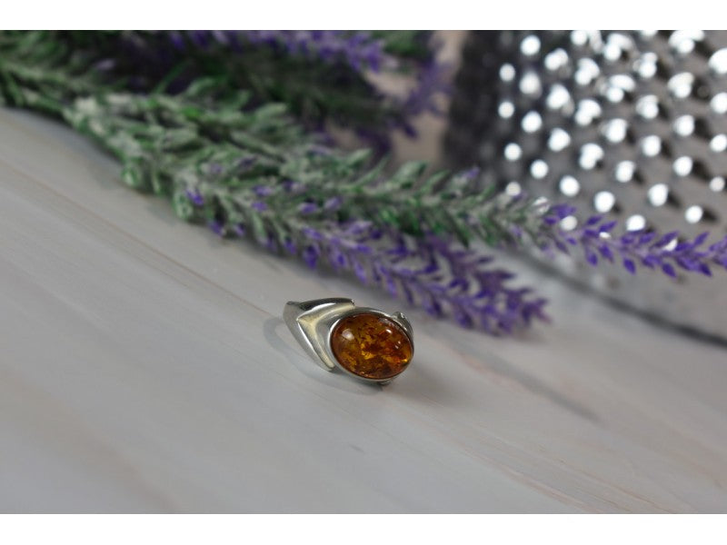 925 Sterling Silver Amber Ring Size 8.5