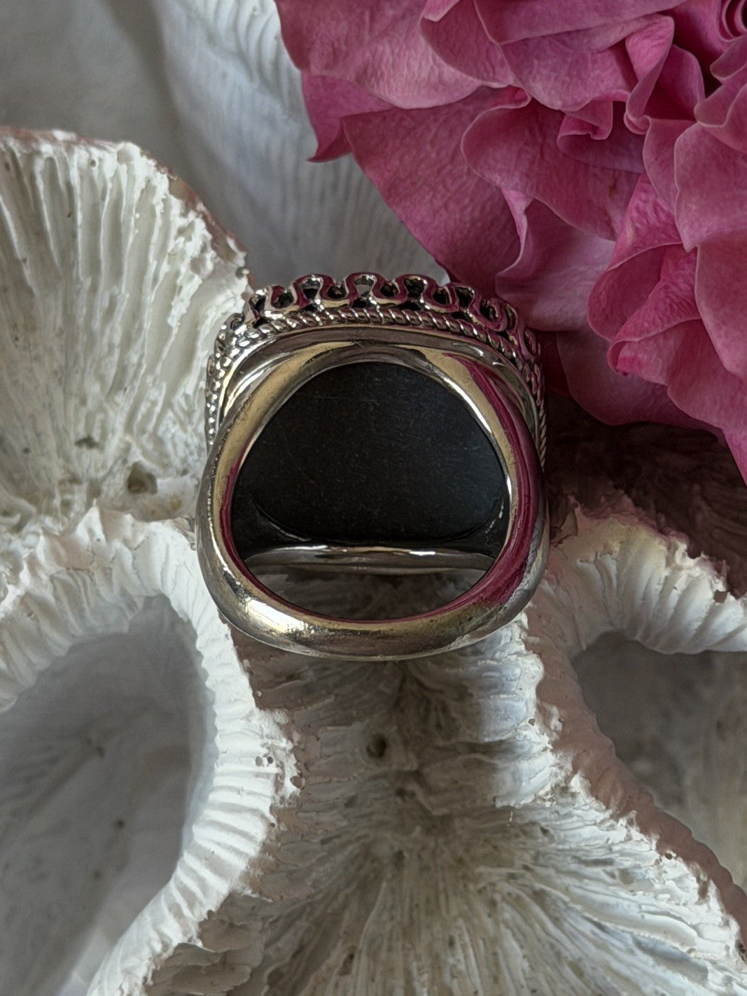 Beautiful 925 Sterling Silver Marcasite Ring Size 5