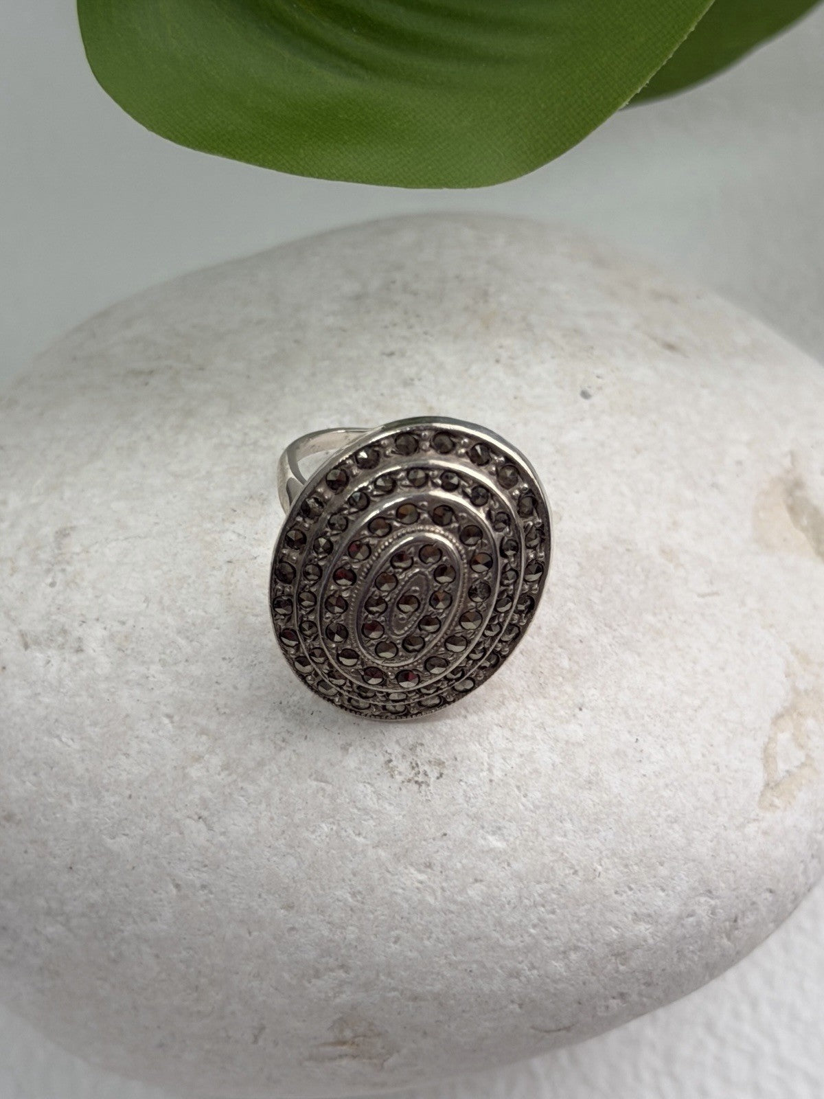 Beautiful Vintage 925 Sterling Silver Marcasite Ring Size 6