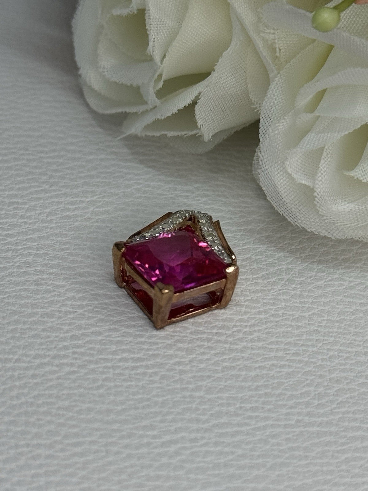 925 Sterling Silver Gold Plated Pink Topaz Pendant Length 0.80 Inch
