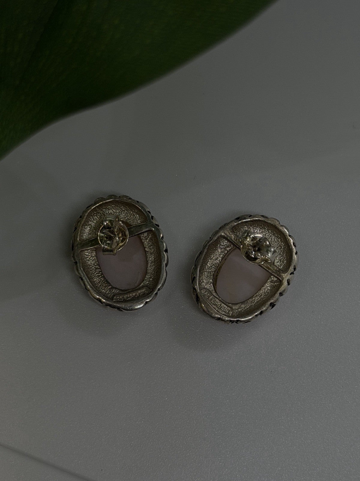 Southwest-Style 925 Sterling Silver Pink Conch Shell Oval Earrings