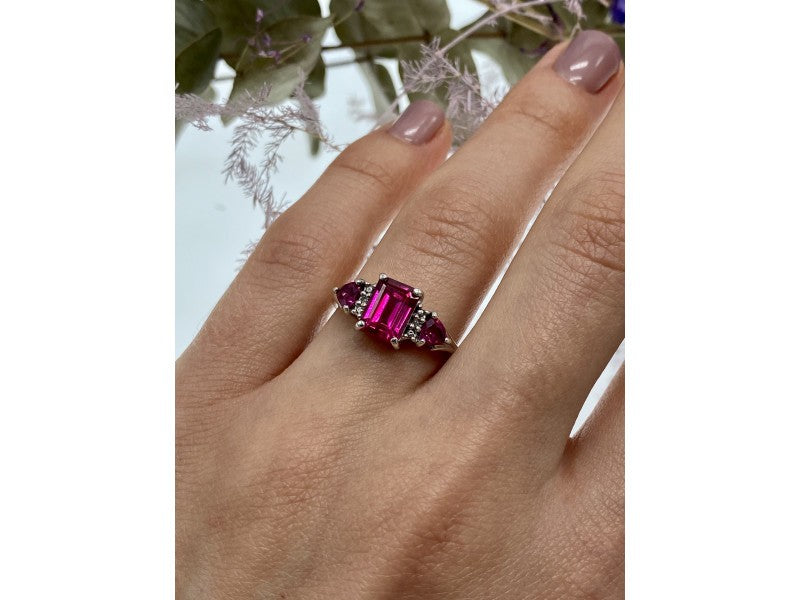 925 Sterling Silver Pink Topaz Ring Size 7