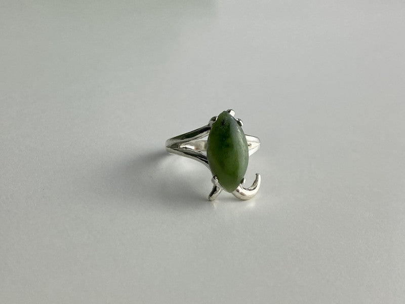 925 Sterling Silver Green Nephrite Ring Size 6.5
