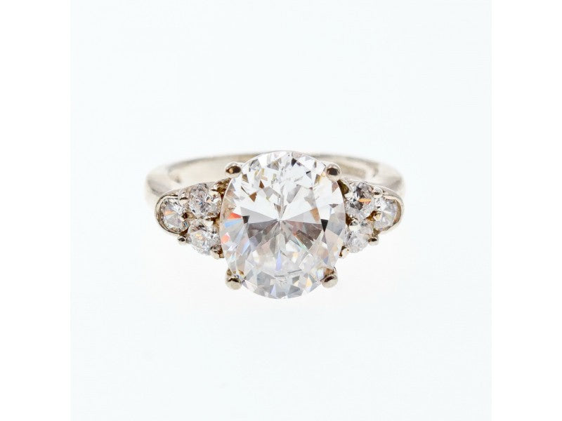 925 Sterling Silver CZ Ring Size 9